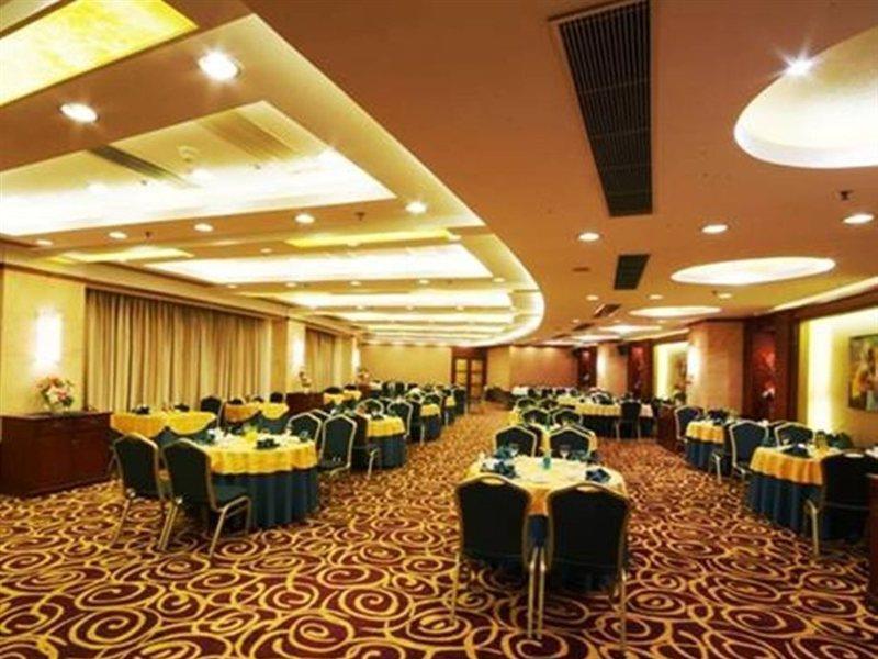 Jin Jiang Pine City Hotel Shanghai Esterno foto