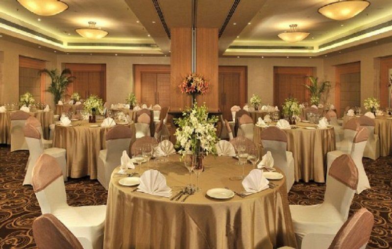Jin Jiang Pine City Hotel Shanghai Esterno foto